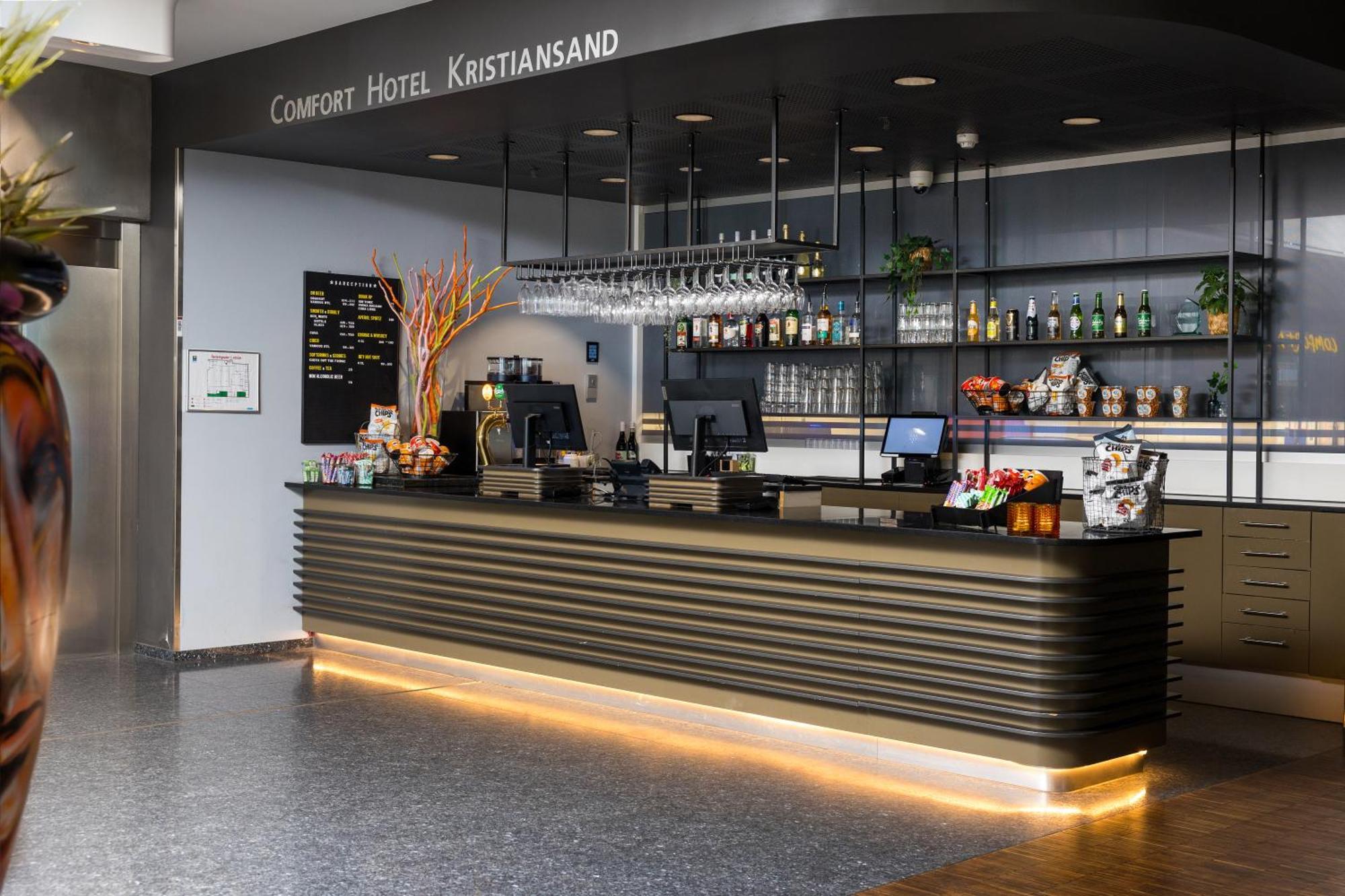 Comfort Hotel Кристиансан Екстериор снимка