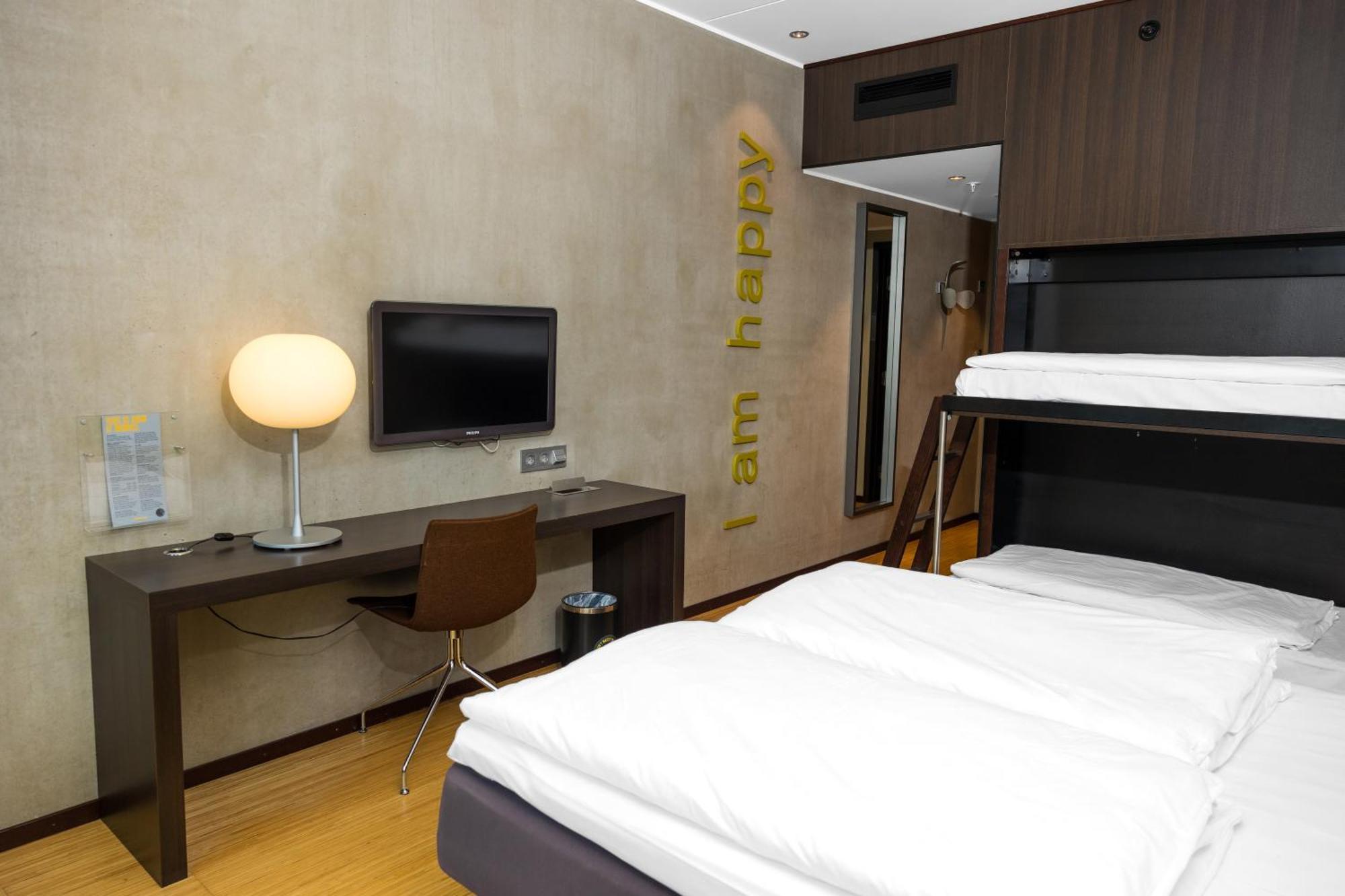 Comfort Hotel Кристиансан Екстериор снимка